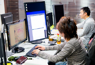 本社勤務イメージ画像